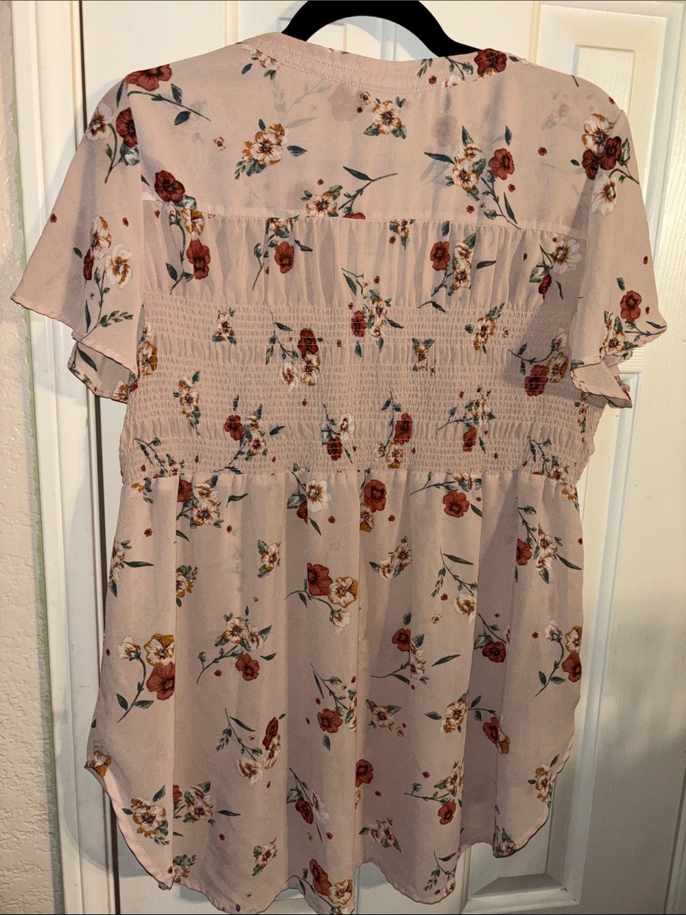 Knox Rose Beige Floral Short Sleeve Blouse - Picture 7 of 7
